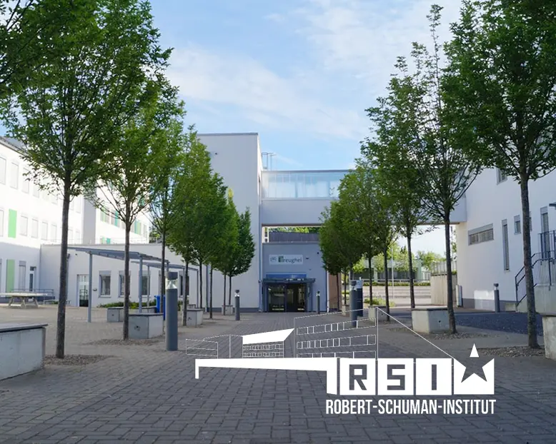 Robert-Schuman-Institut Eupen mit Logo